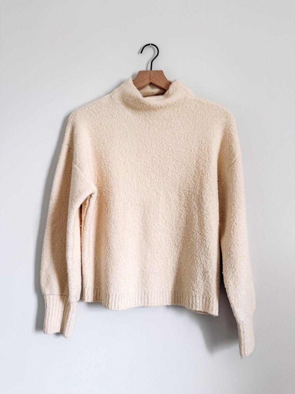 Marled Cream Textured Knit Mock Neck Sweater Top Size Medium - Picture 2 of 6
